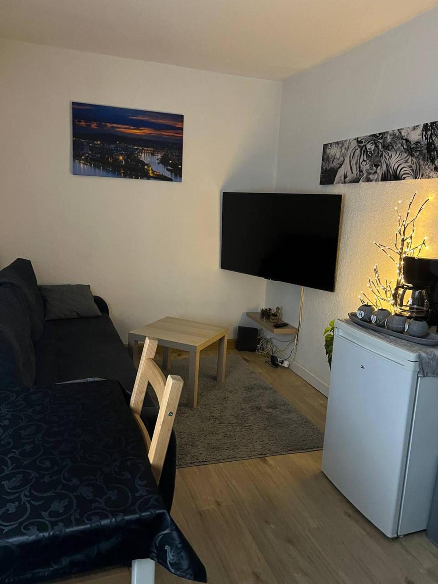 Lovely 1-Bed Apartment In Koblenz Koblenz  Luaran gambar